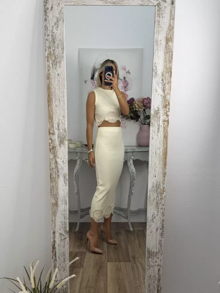 Conjunto Alicia top y falda beige