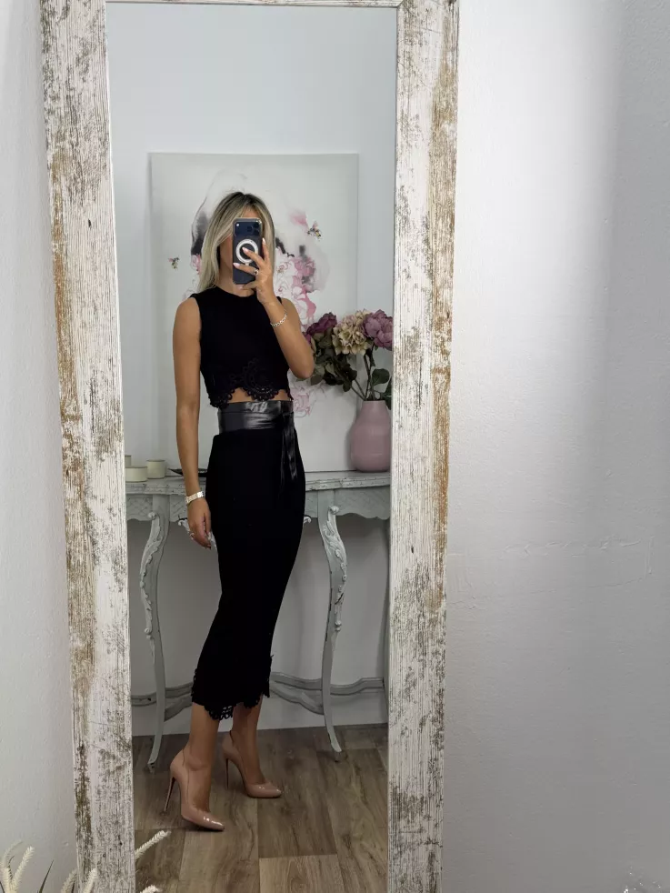 Conjunto Alicia top y falda negro