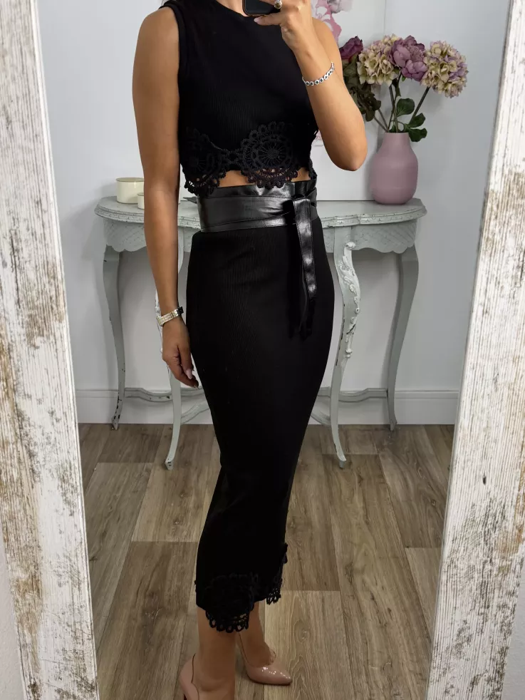 Conjunto Alicia top y falda negro