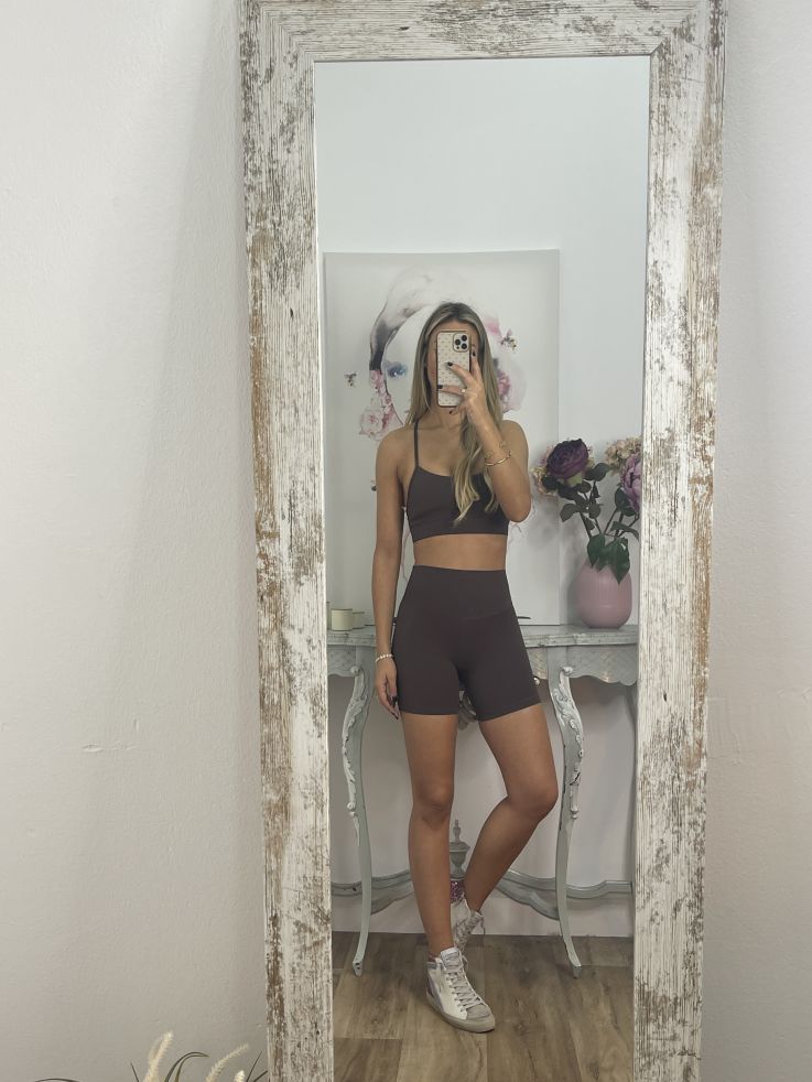 Leggins corto marrón tiro alto liso