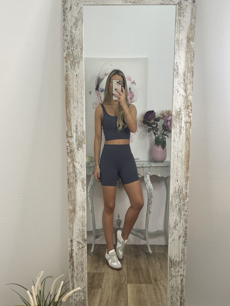 Leggins corto azul grisáceo tiro alto liso