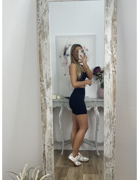 Leggins corto negro tiro alto liso