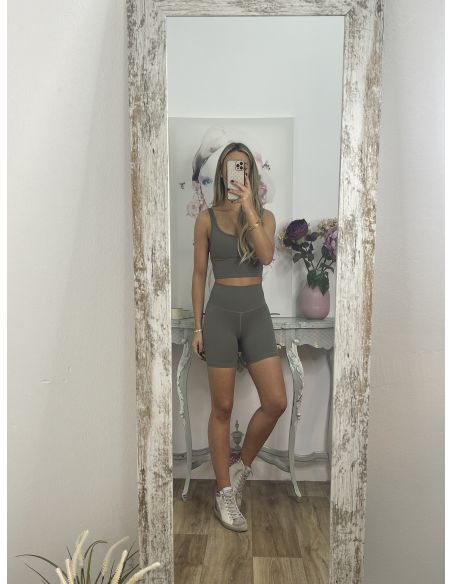 Leggins corto verde tiro alto liso