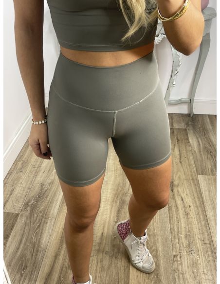 Leggins corto verde tiro alto liso