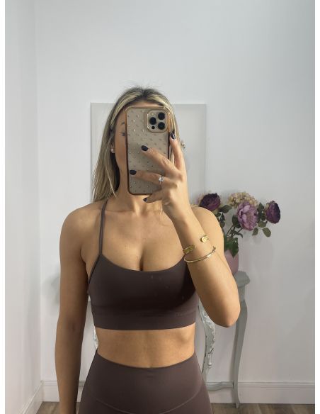 Top marrón deportivo corto