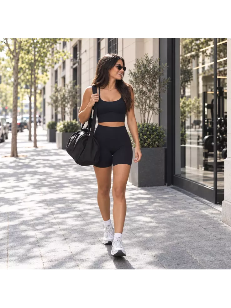 Leggins corto negro tiro alto liso
