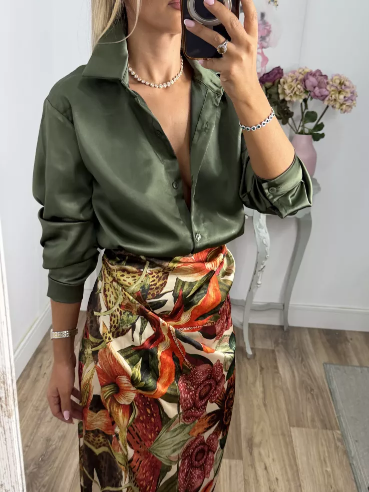 Camisa Kamelia satinada verde