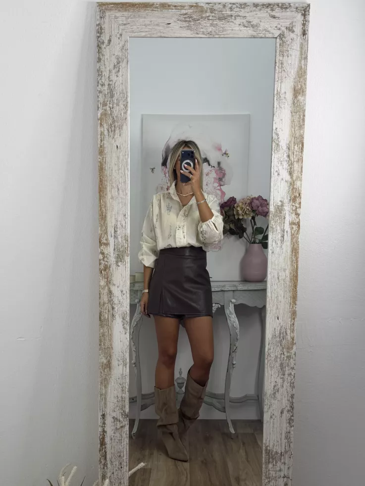Falda pantalón polipiel choco