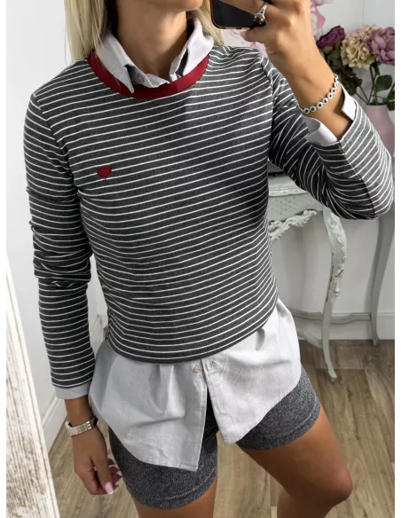 Camiseta rayas gris corazon