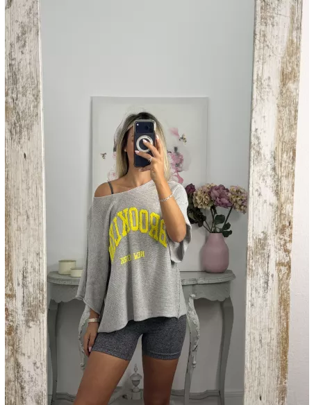 Jersey gris letras flúor amarillo