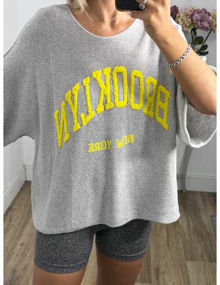 Jersey gris letras flúor amarillo