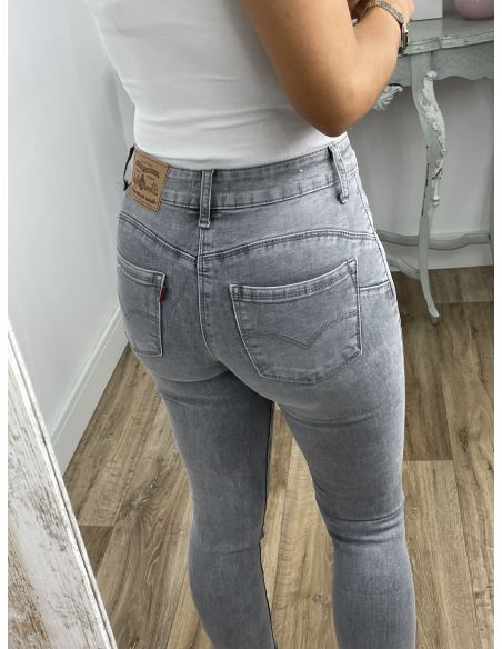 Jeans gris etiqueta roja