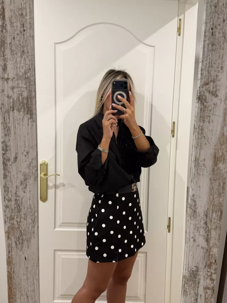 Falda pantalón lunares negra y blanca