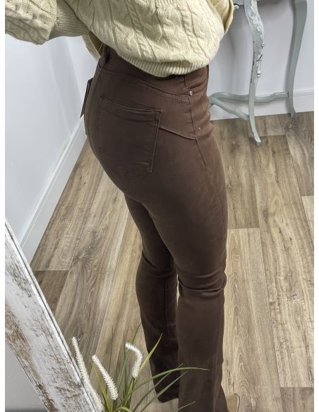 Jeans Iría vaquero marrón de campana