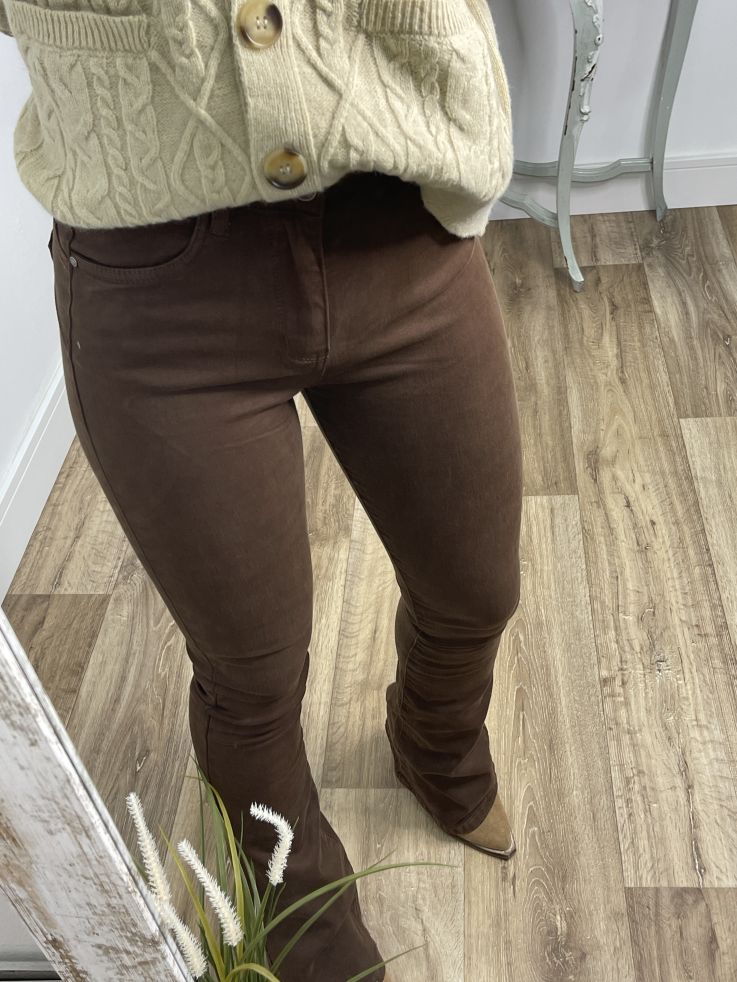 Jeans Iría vaquero marrón de campana