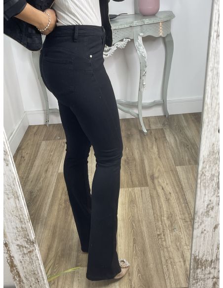 Jeans Iria vaquero negro de campana