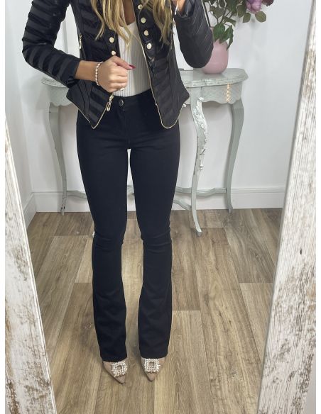 Jeans Iria vaquero negro de campana