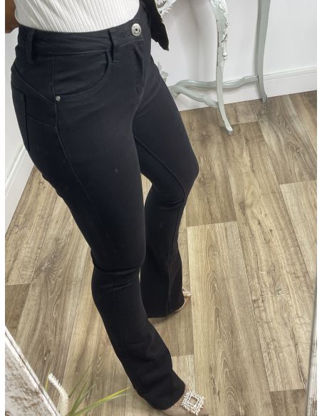 Jeans Iria vaquero negro de campana