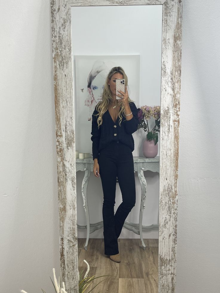 Jeans Iria vaquero negro de campana