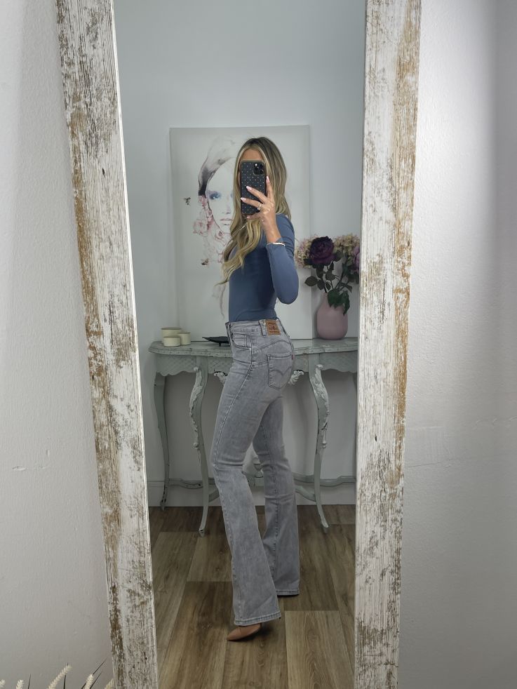 Jeans Iria gris claro de campana