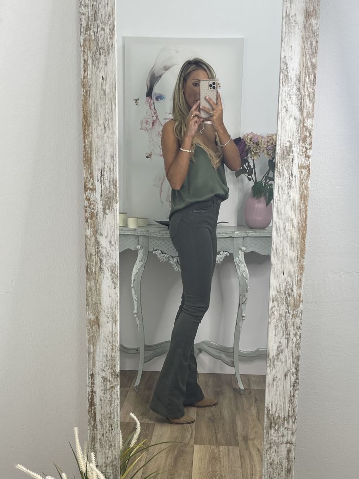Jeans Iria vaquero verde de campana