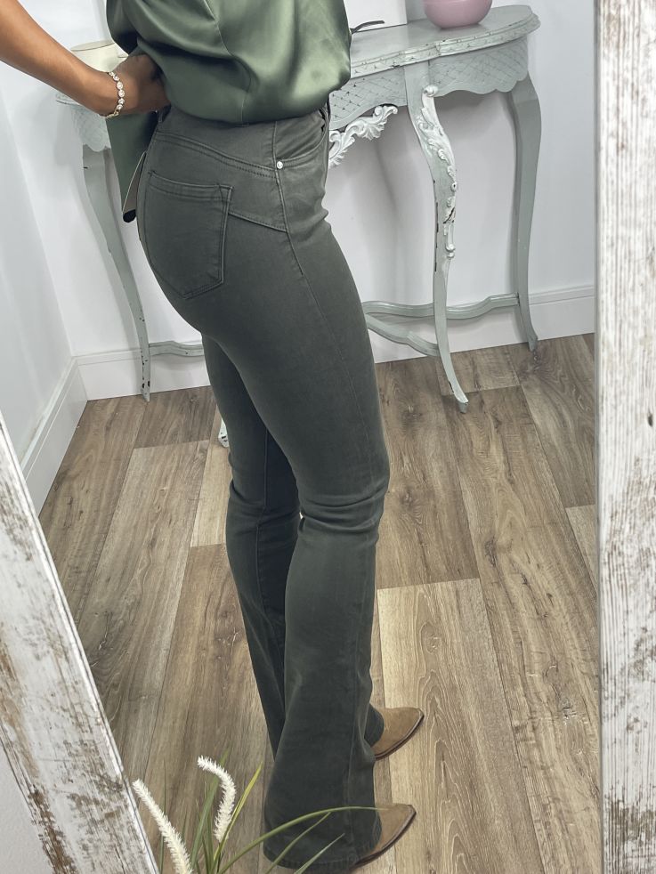 Jeans Iria vaquero verde de campana