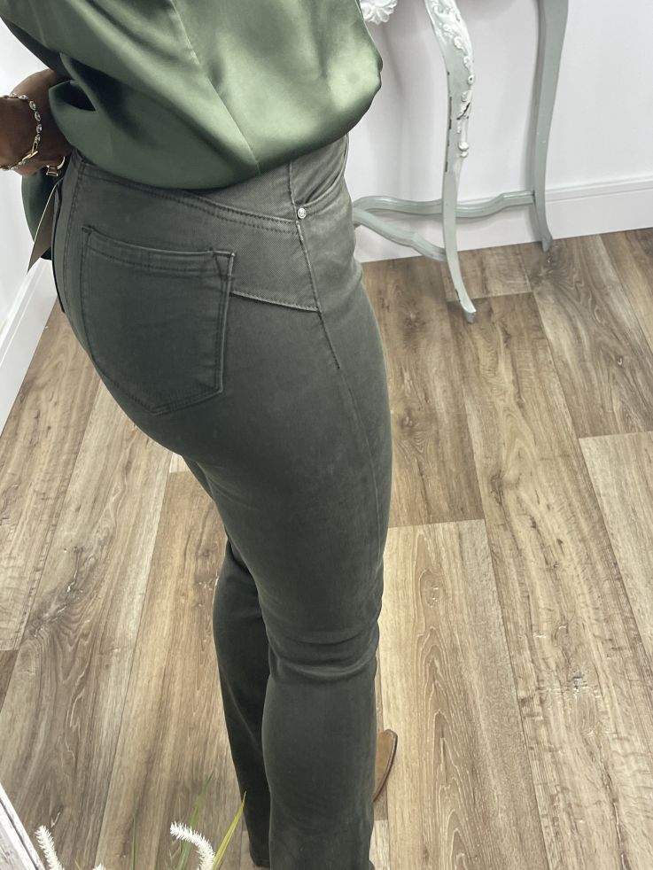 Jeans Iria vaquero verde de campana