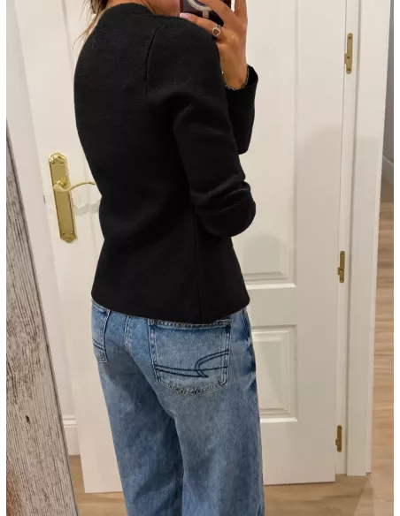 Chaqueta Nantta negra de punto cremallera