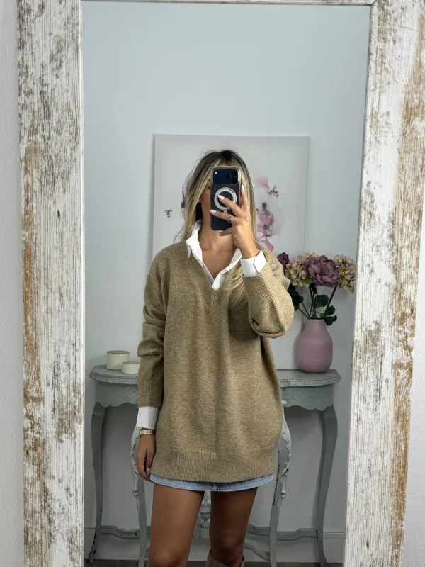 Jersey Laura cuello pico camel