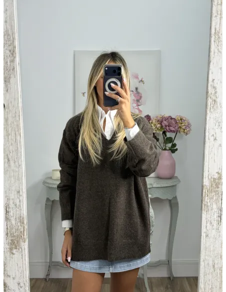 Jersey Laura cuello pico choco