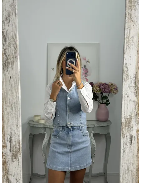 Chaleco denim claro tachuelas