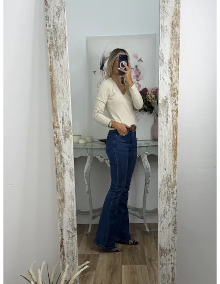Jersey básico cuello de pico beige