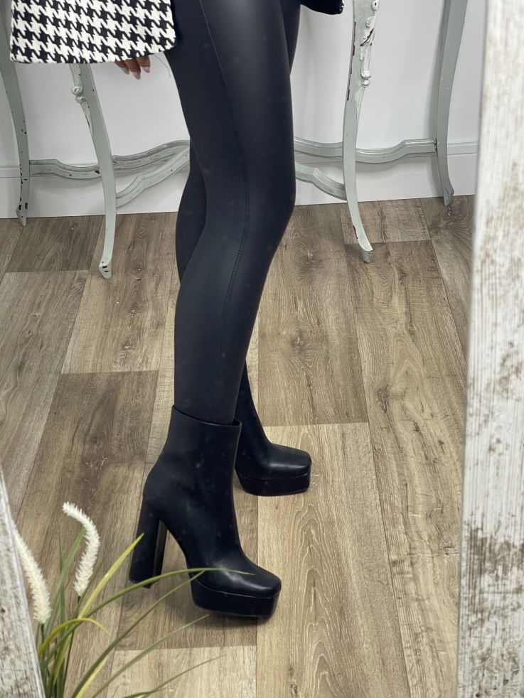 Botín plataforma negros