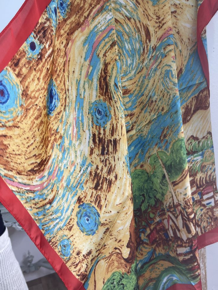 Pañuelo cuello ribete rojo