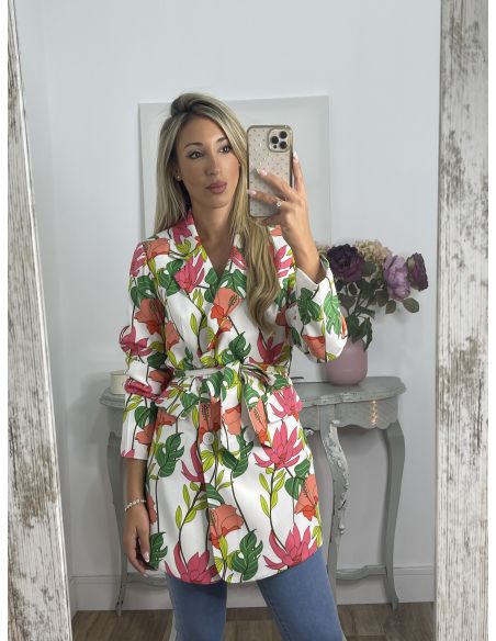Chaqueta flores blanca