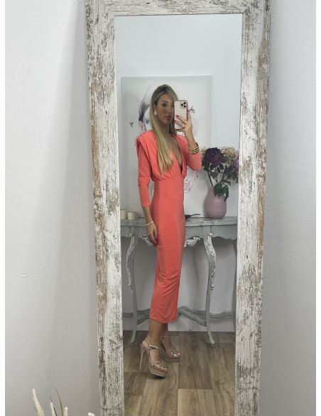 Vestido coral empolvado escote V