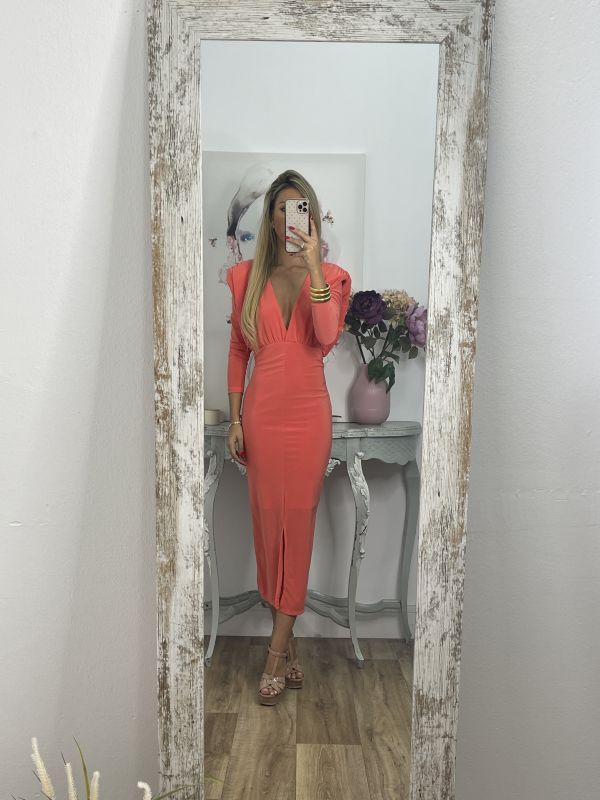 Vestido coral empolvado escote V