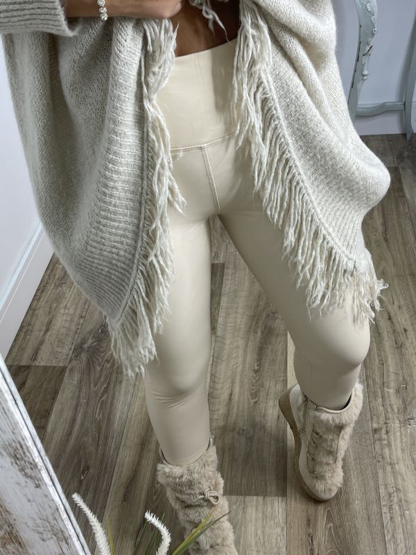 Leggin efecto cuero mate vainilla