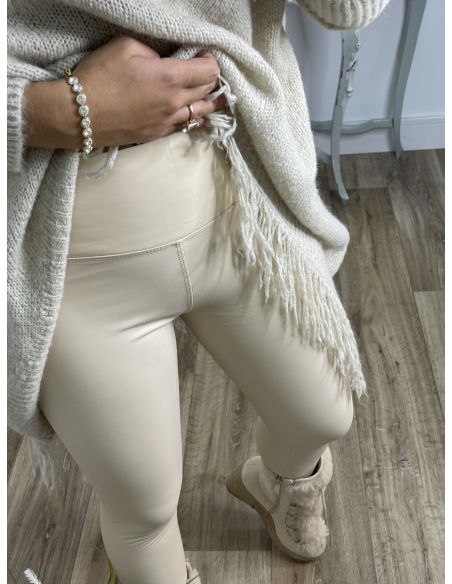 Leggin efecto cuero mate vainilla