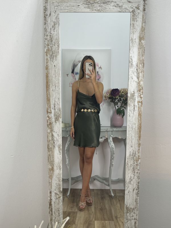 Vestido verde tiranta cadena
