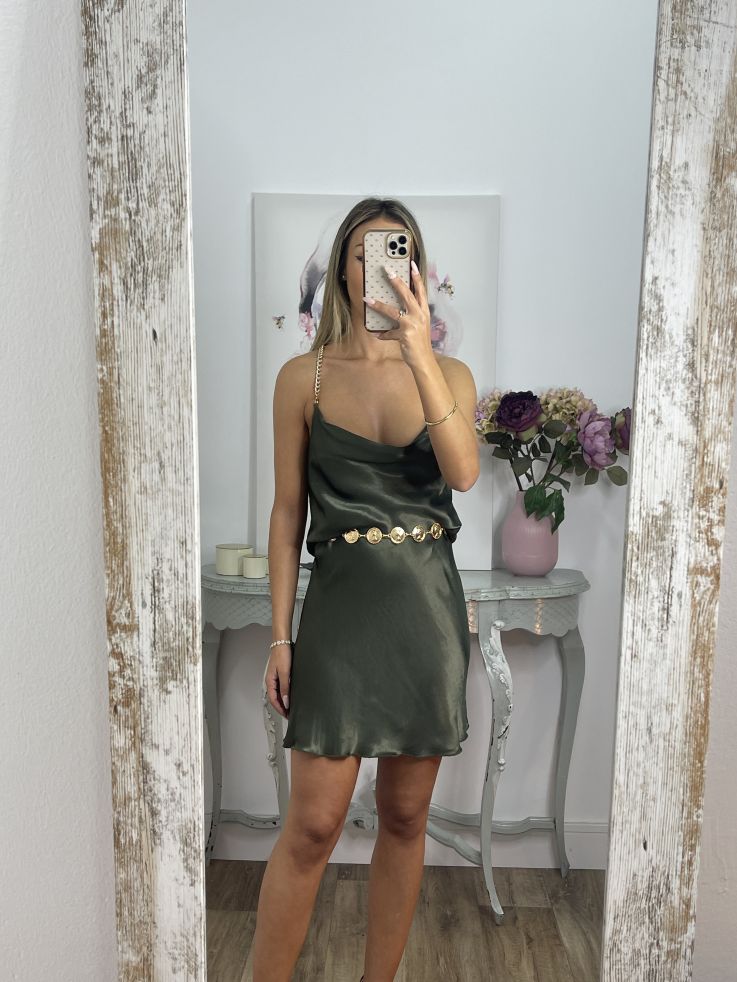 Vestido verde tiranta cadena