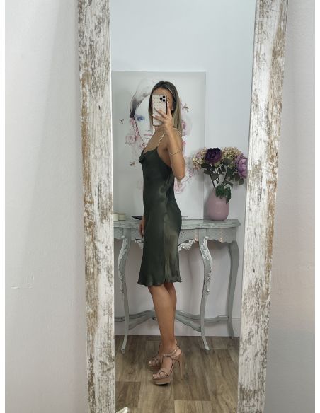 Vestido verde tiranta cadena