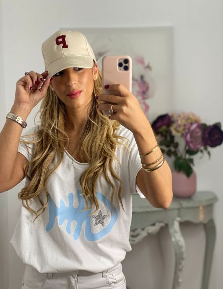 Gorra beige con inicial