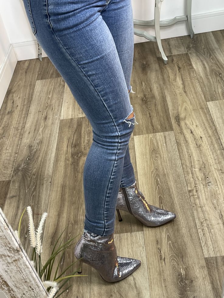 Botín lentejuelas plateado