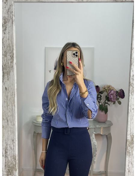Camisa rayas azul y blanca básica