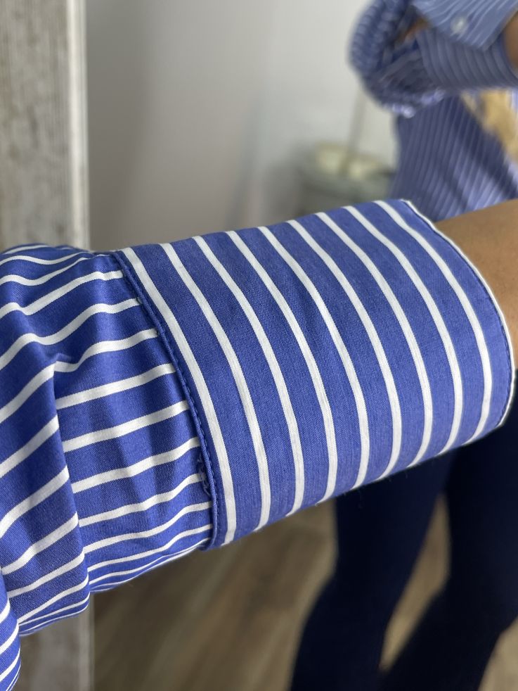 Camisa rayas azul y blanca básica Camisa rayas azul y blanca básica