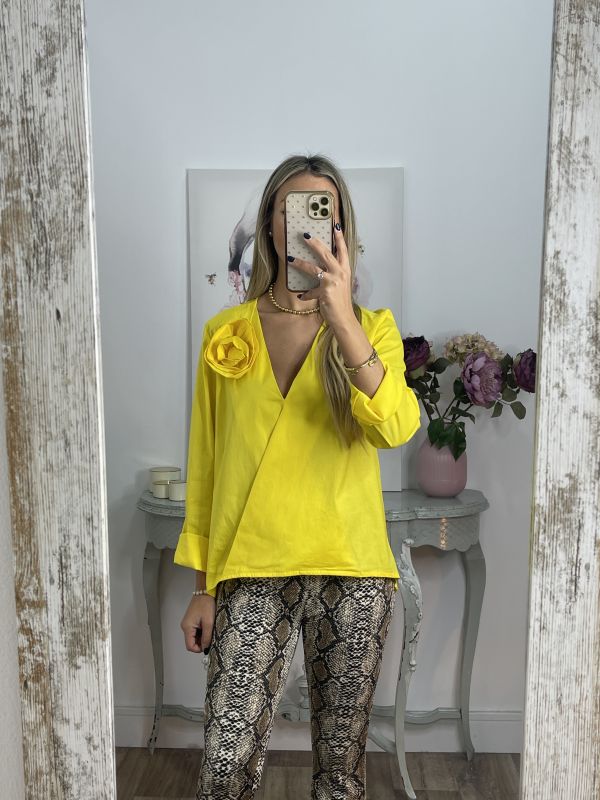 Camisa flor amarillo