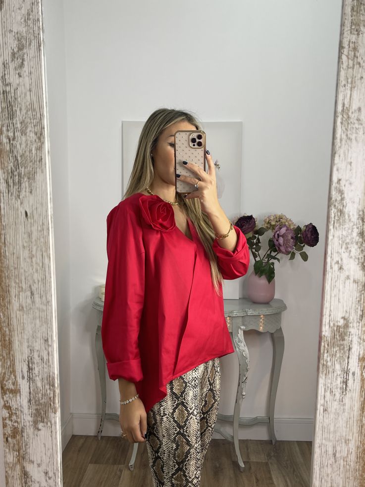Camisa flor roja