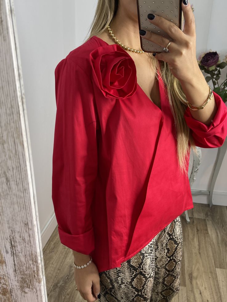 Camisa flor roja