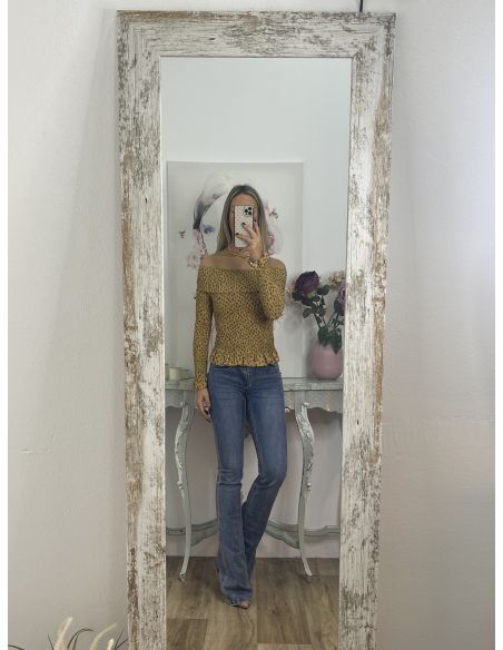 Top nido abeja mostaza estampado